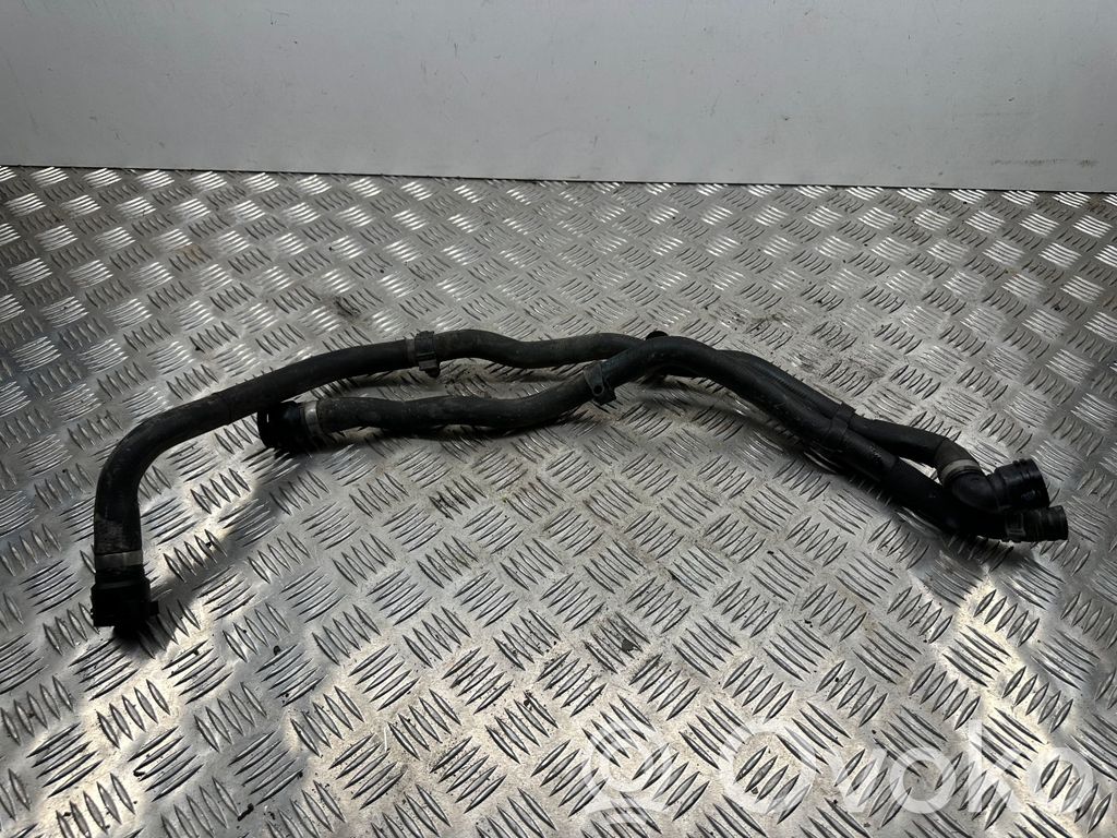 BMW 3 E92 E93 Engine coolant pipe/hose 