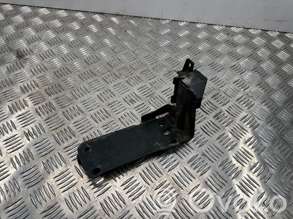 BMW 3 E92 E93 Radiator mount bracket 