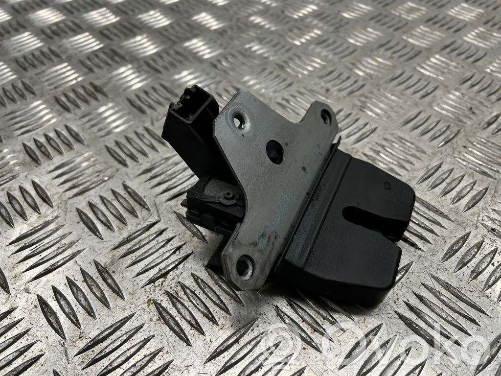 Ford Mondeo MK IV Tailgate/trunk/boot lock/catch/latch 