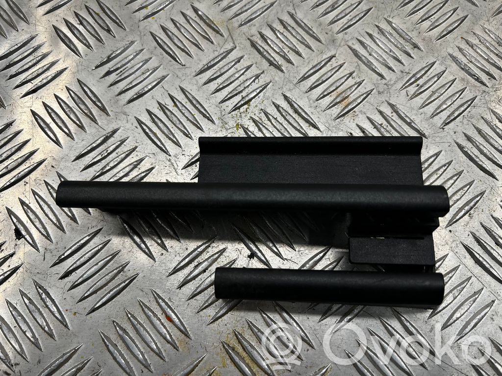 BMW 5 E60 E61 Slidės apdaila priekinės vairuotojo sėdynės 