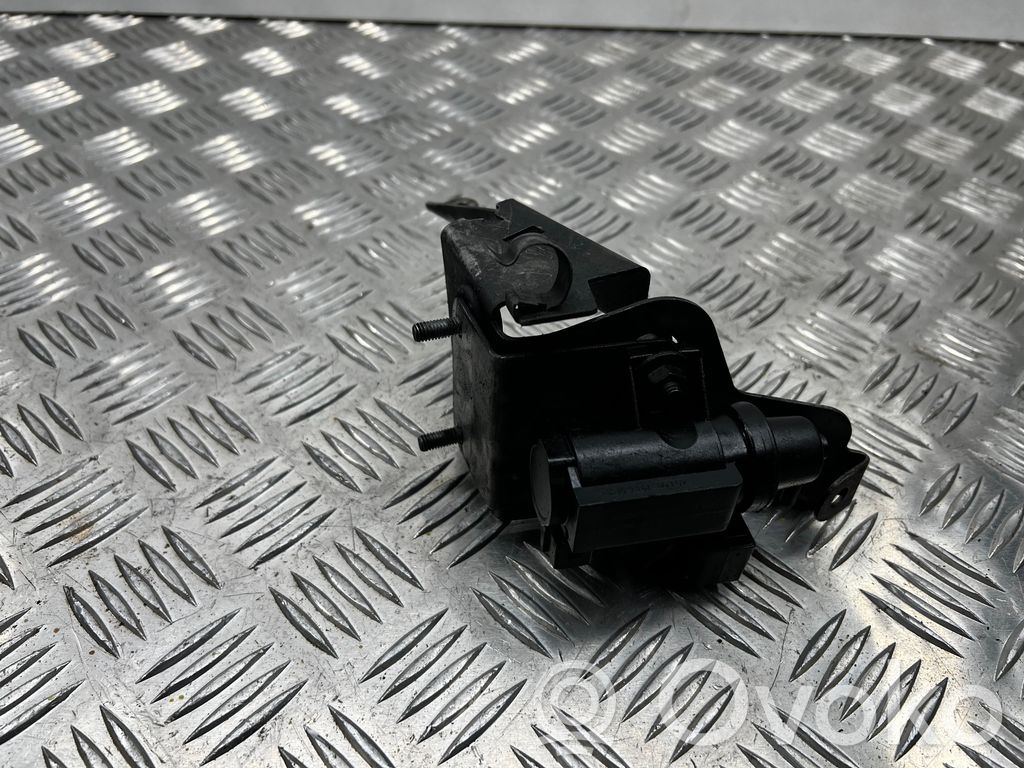 BMW 5 E60 E61 Solenoidinis vožtuvas 