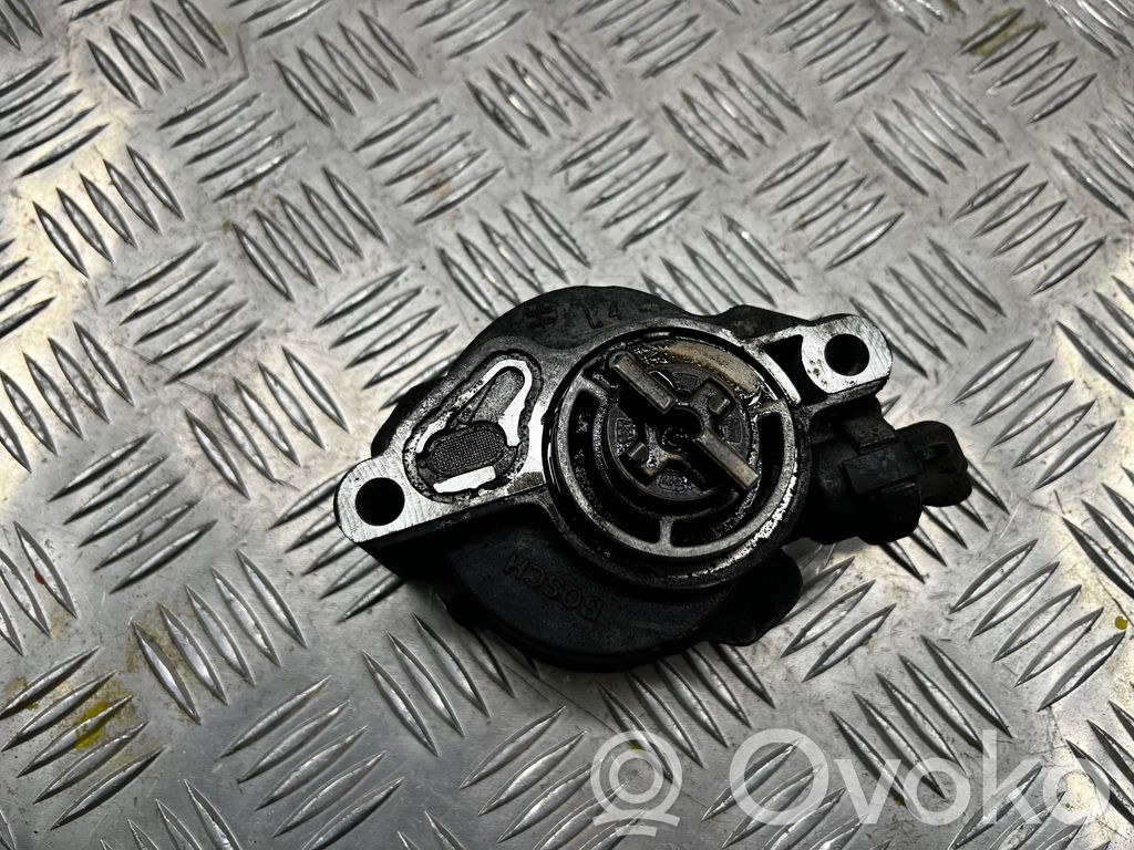 Volvo V50 Vacuum pump 