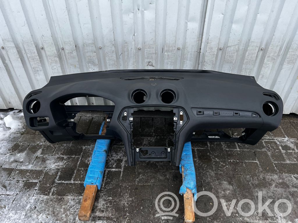 Ford Mondeo MK IV Deska rozdzielcza 