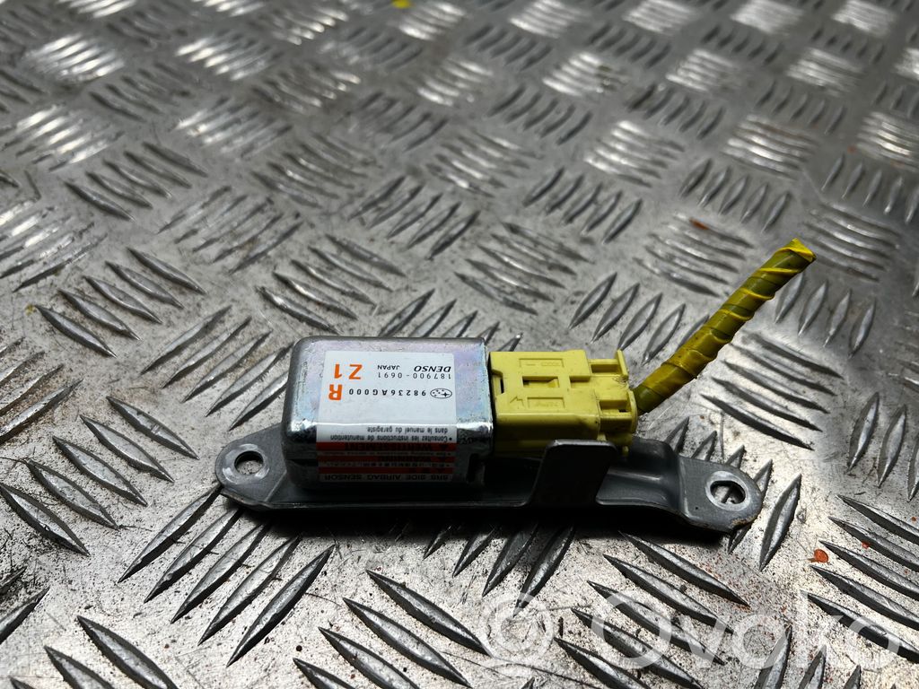 Subaru Outback Czujnik uderzenia Airbag 