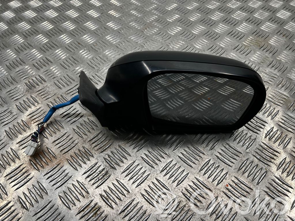 Subaru Outback Front door electric wing mirror 