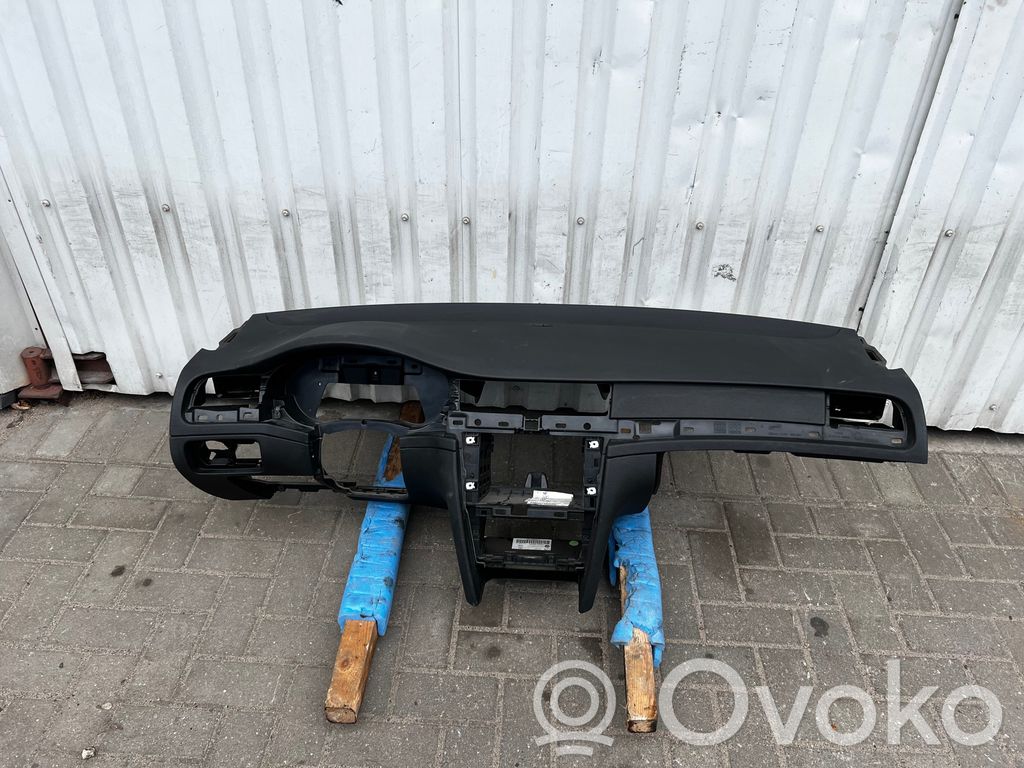Skoda Superb B6 (3T) Panel de instrumentos 