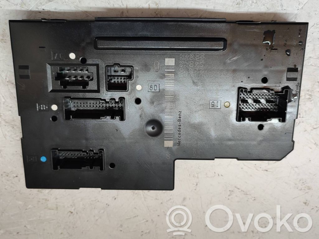Mercedes-Benz E W212 Fuse module 