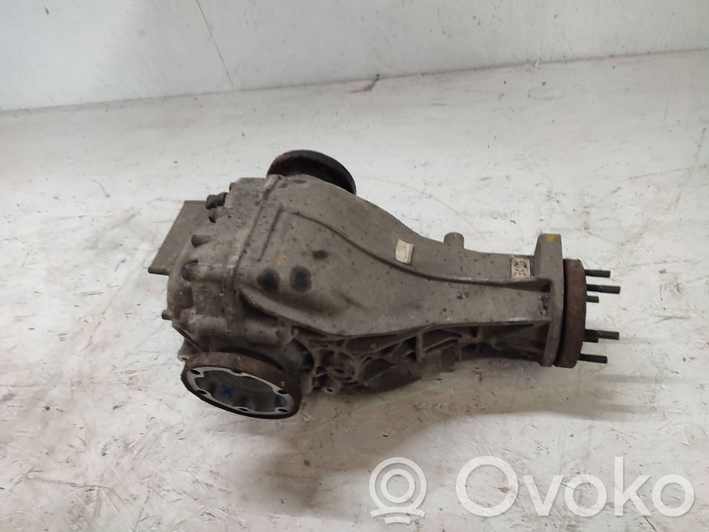 Audi A8 S8 D3 4E Galinis reduktorius 