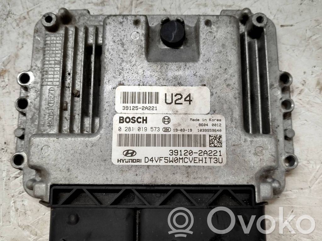 Hyundai i40 Engine control unit/module 