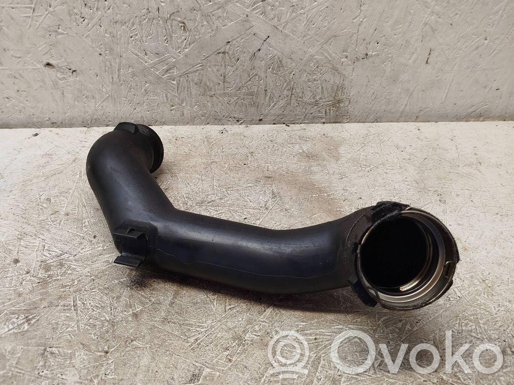 BMW 7 F01 F02 F03 F04 Wąż / Rura intercoolera 