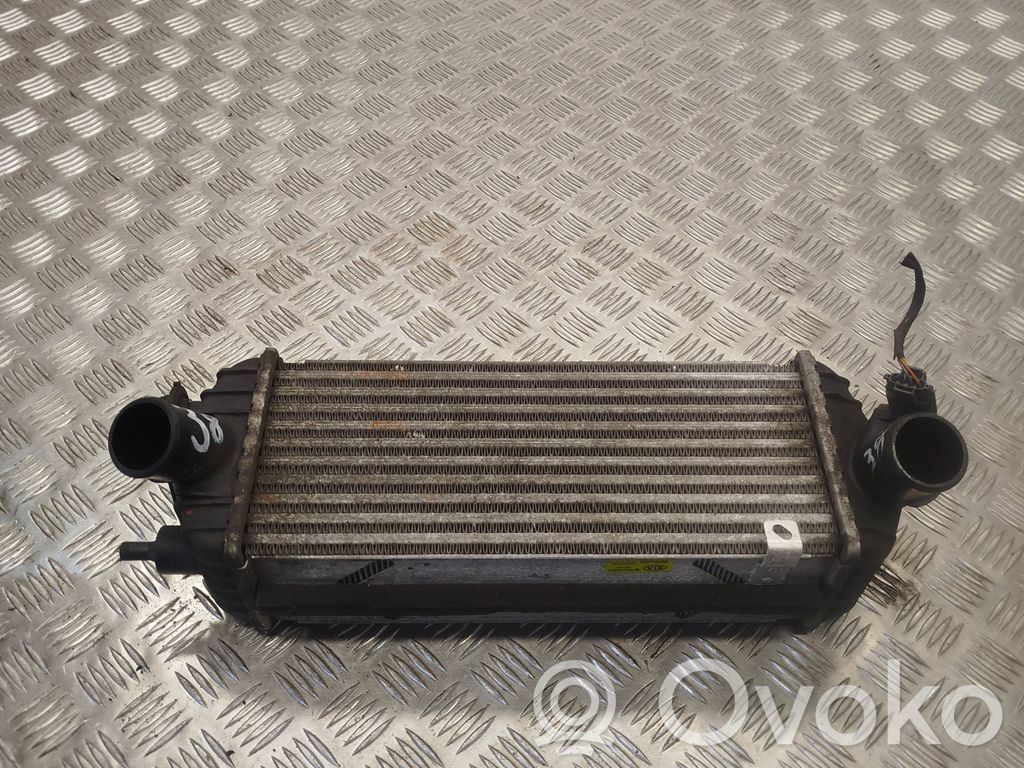 Hyundai ix35 Interkūlerio radiatorius 