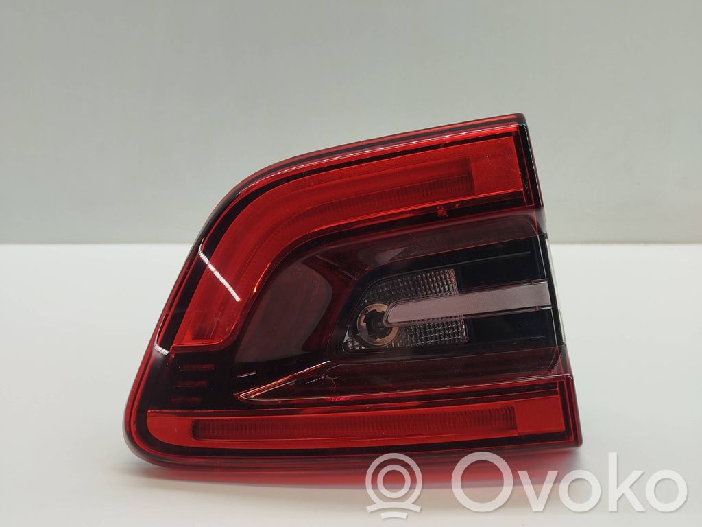 Renault Kadjar Tailgate rear/tail lights 