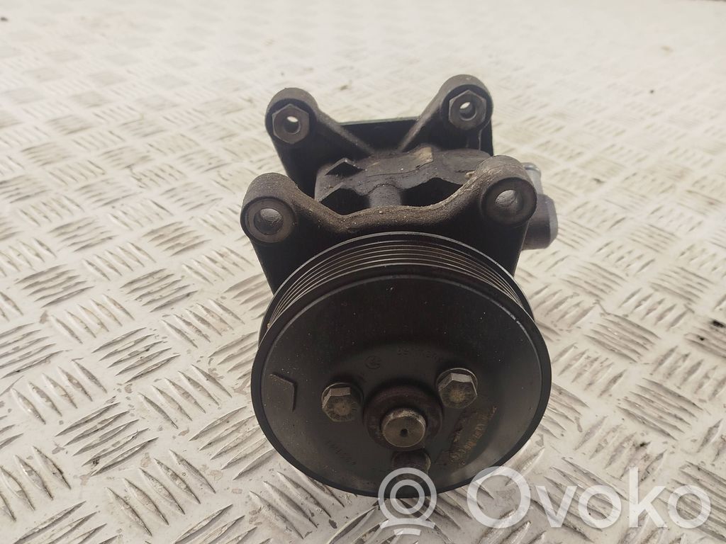 Power steering pump   679646001