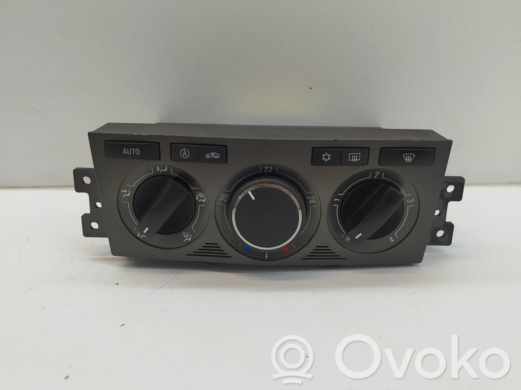 Opel Antara Climate control unit 