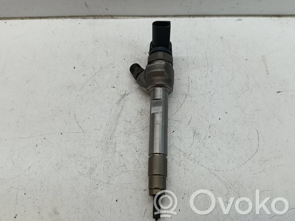 BMW X1 F48 F49 Fuel injector 