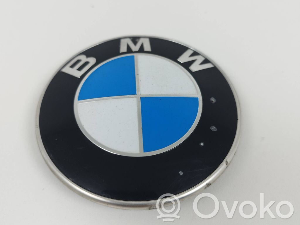 BMW 5 F10 F11 Ražotāja emblēma 
