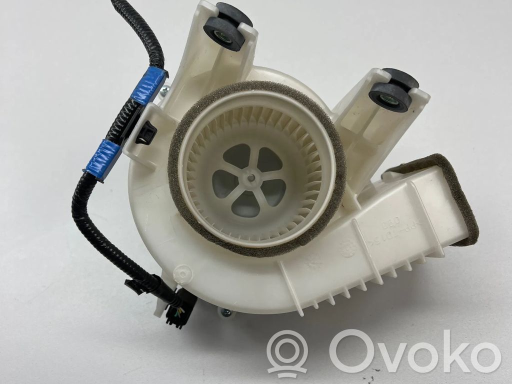 Toyota RAV 4 (XA40) Ventilator aerotermă 