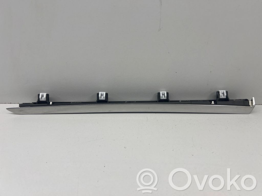 Peugeot 5008 II Moldura del panel (Usadas) 