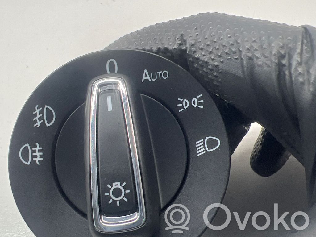 Seat Ateca Przełącznik świateł 