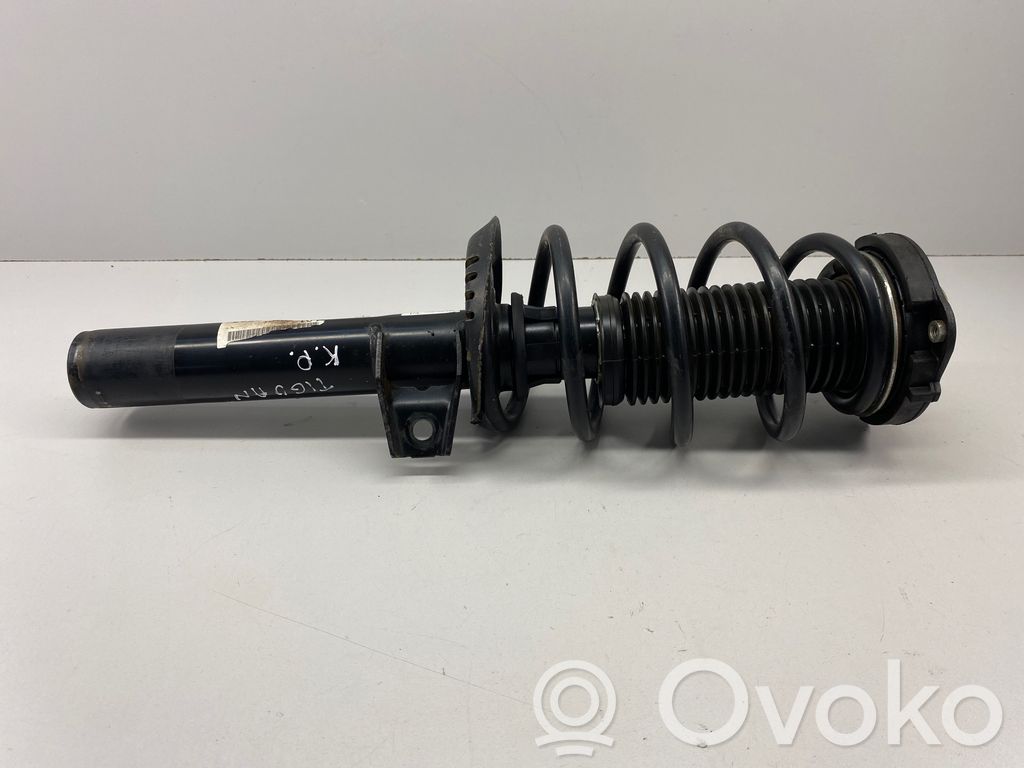 Volkswagen Tiguan Amortyzator osi przedniej ze sprężyną 