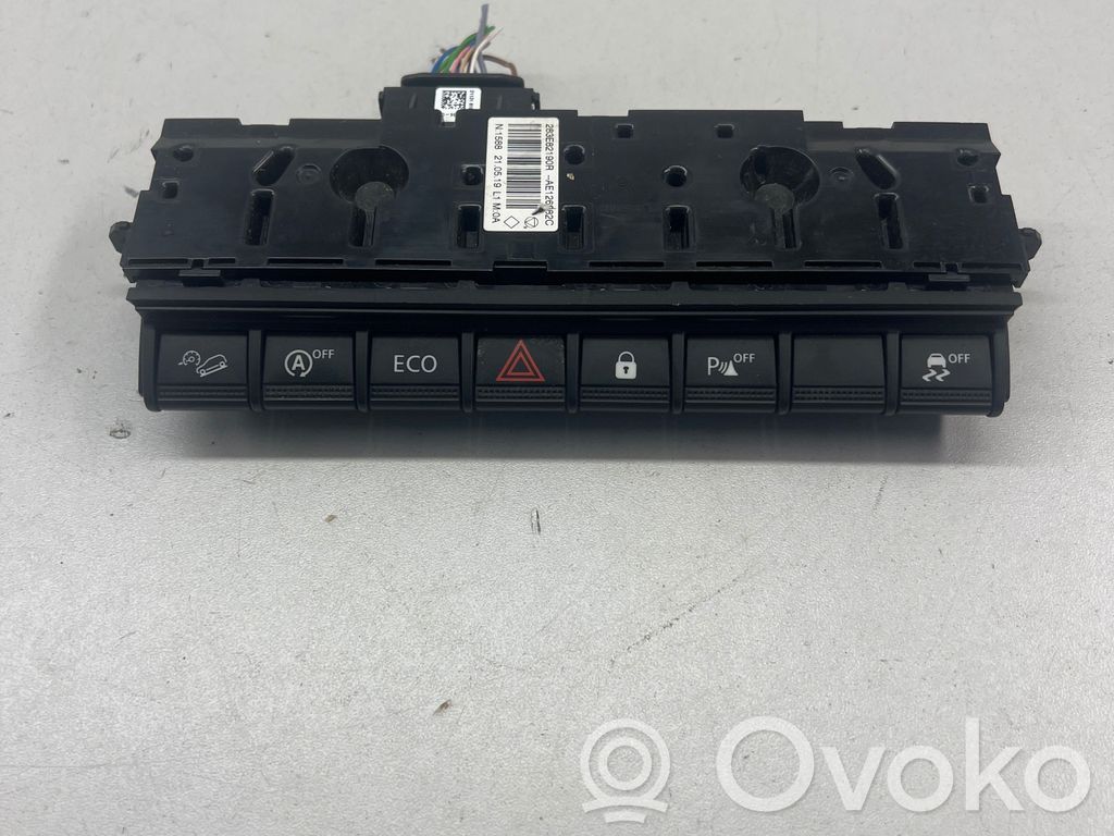 Dacia Duster II Otras partes del panel de instrumentos 