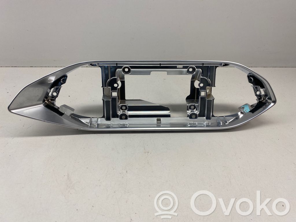 Peugeot 308 Konsola środkowa / Radio / GPS 