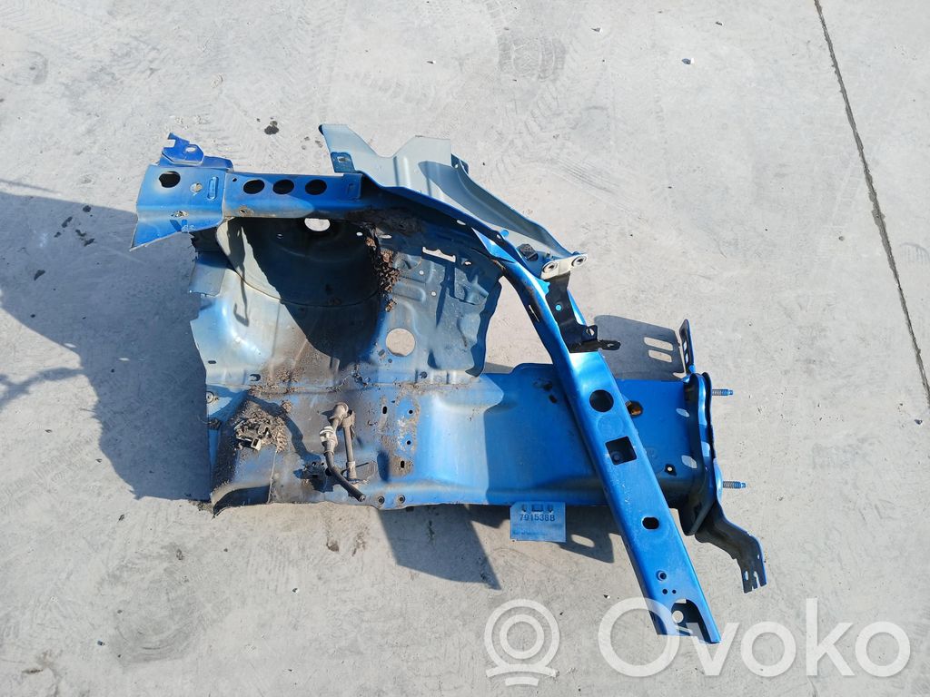 Panel lateral delantero