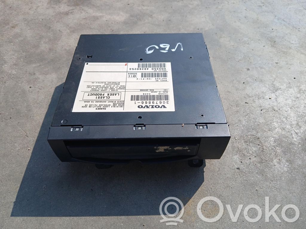 Volvo V50 Navigation unit CD/DVD player 