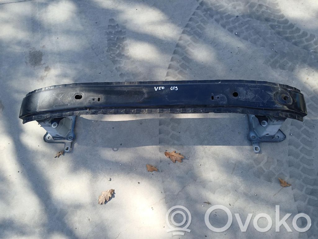 Volvo V50 Передняя укрепление бампера 