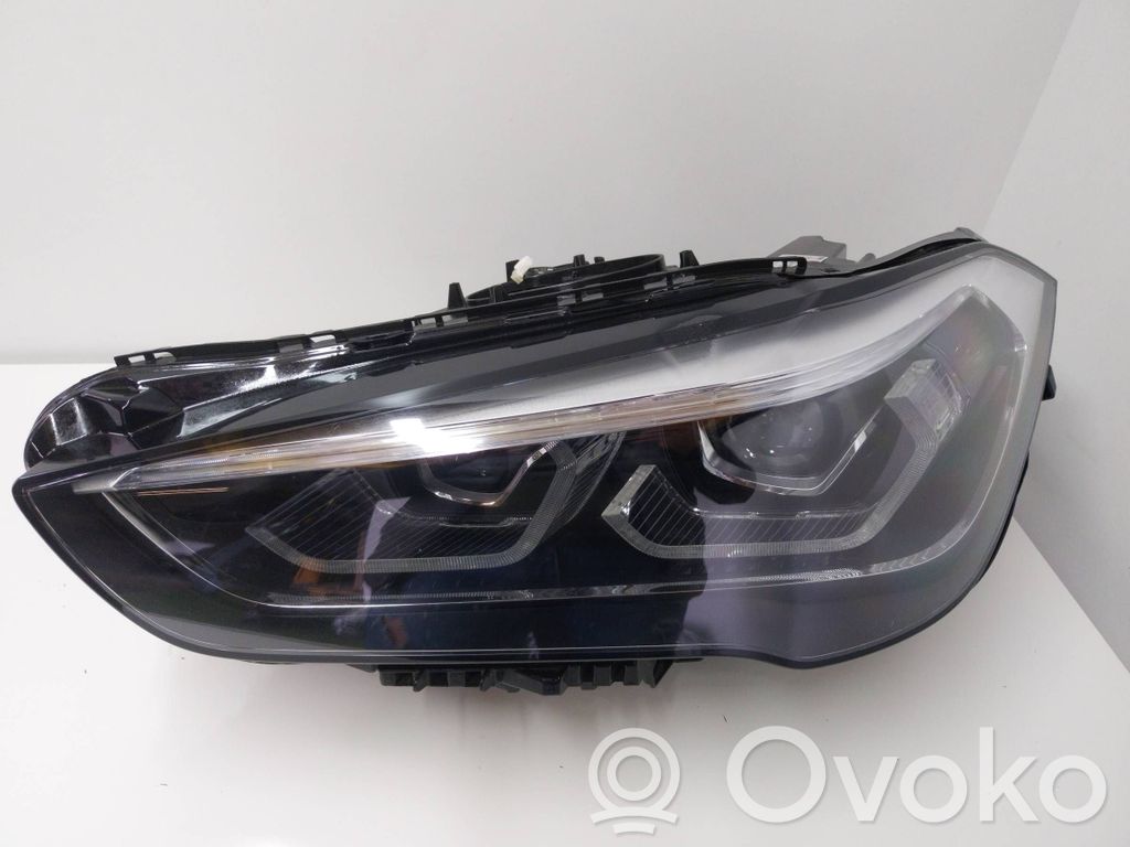 BMW X1 F48 F49 Lampa przednia 