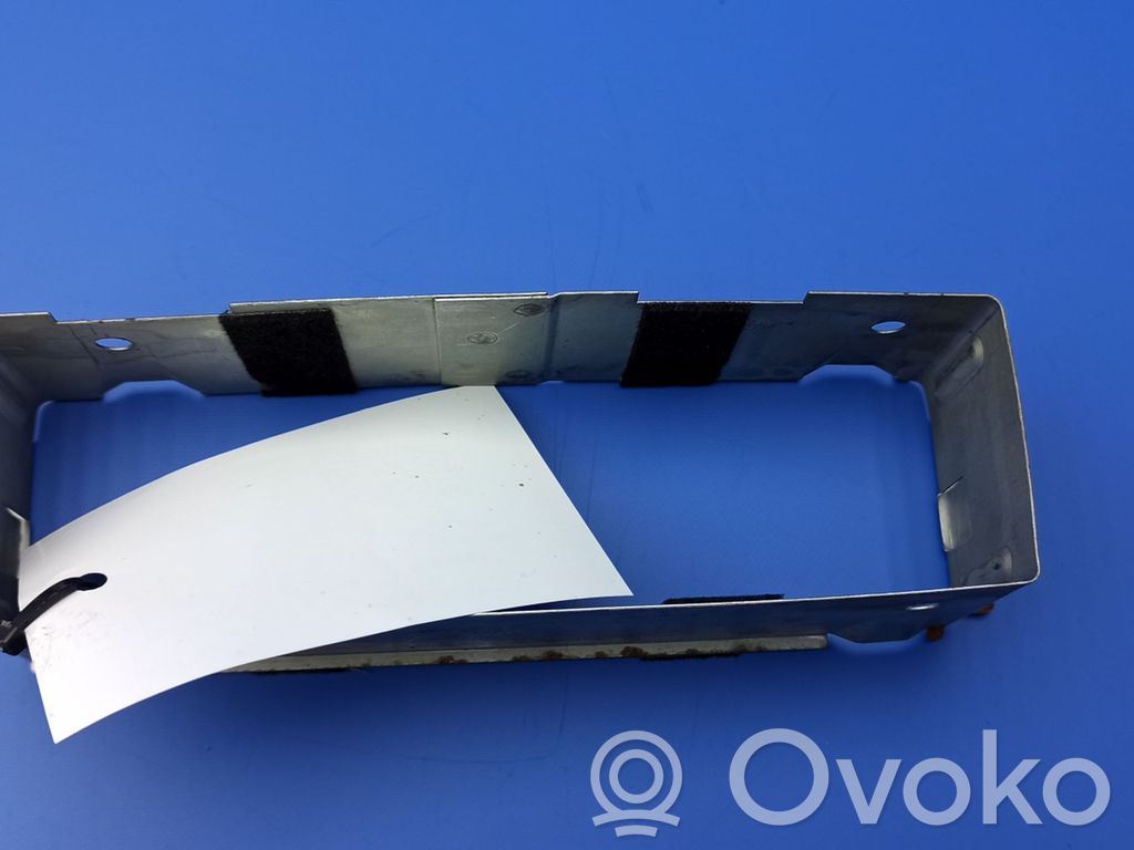 Jaguar XJ X308 Radio/GPS head unit trim 
