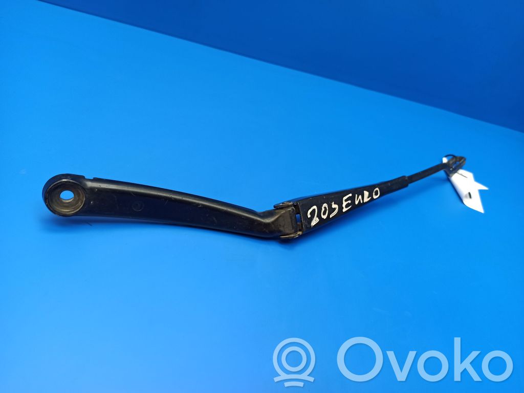 Mercedes-Benz C W203 Front wiper blade arm 