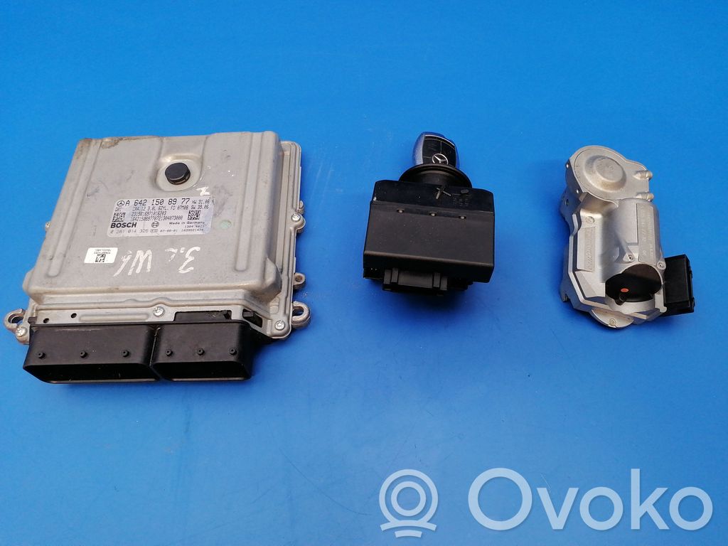 Mercedes-Benz E W211 Engine ECU kit and lock set 