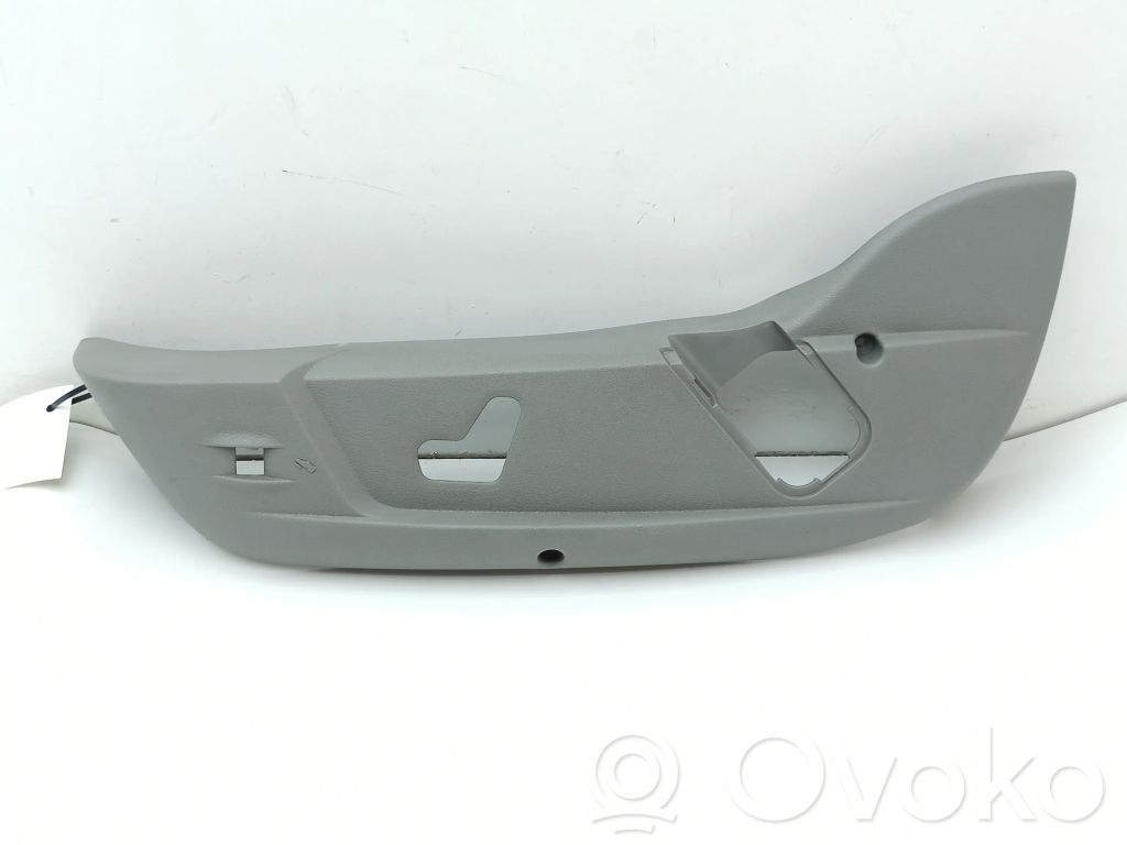 Chrysler 300 - 300C Seat trim 