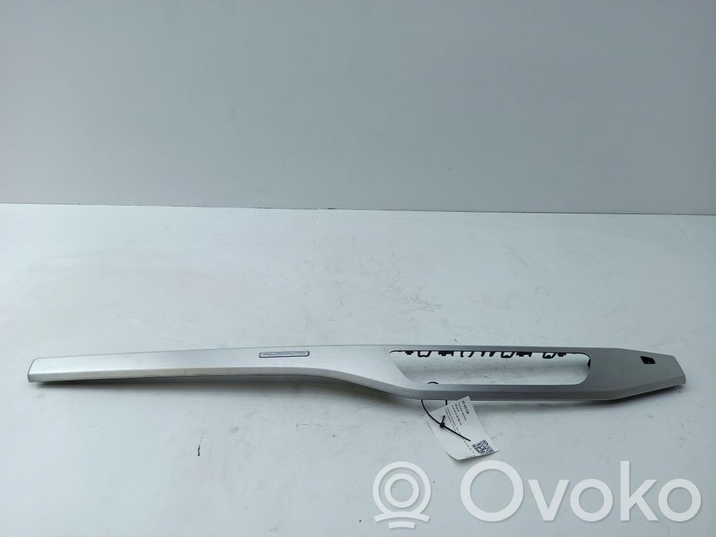 Audi A4 S4 B9 8W Paneelin lista 