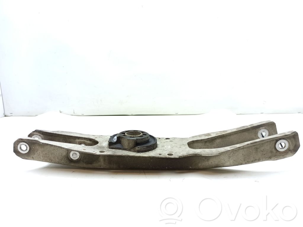 Mercedes-Benz A W176 Brazo de suspensión/horquilla superior trasero 