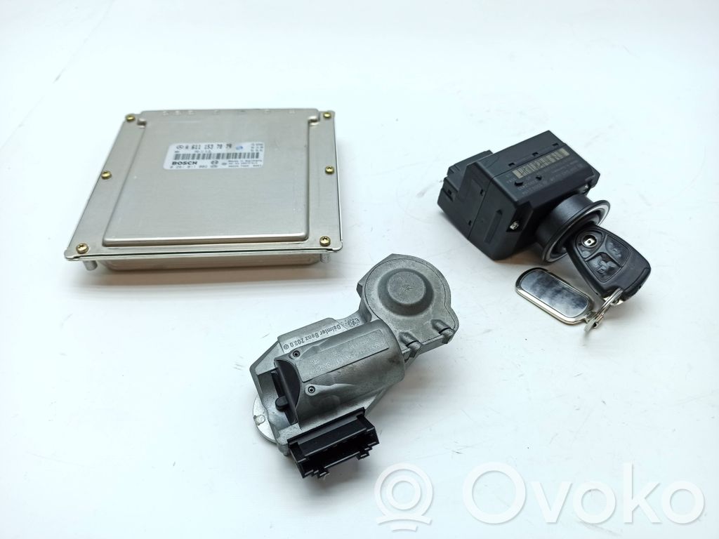 Mercedes-Benz C W203 Engine ECU kit and lock set 