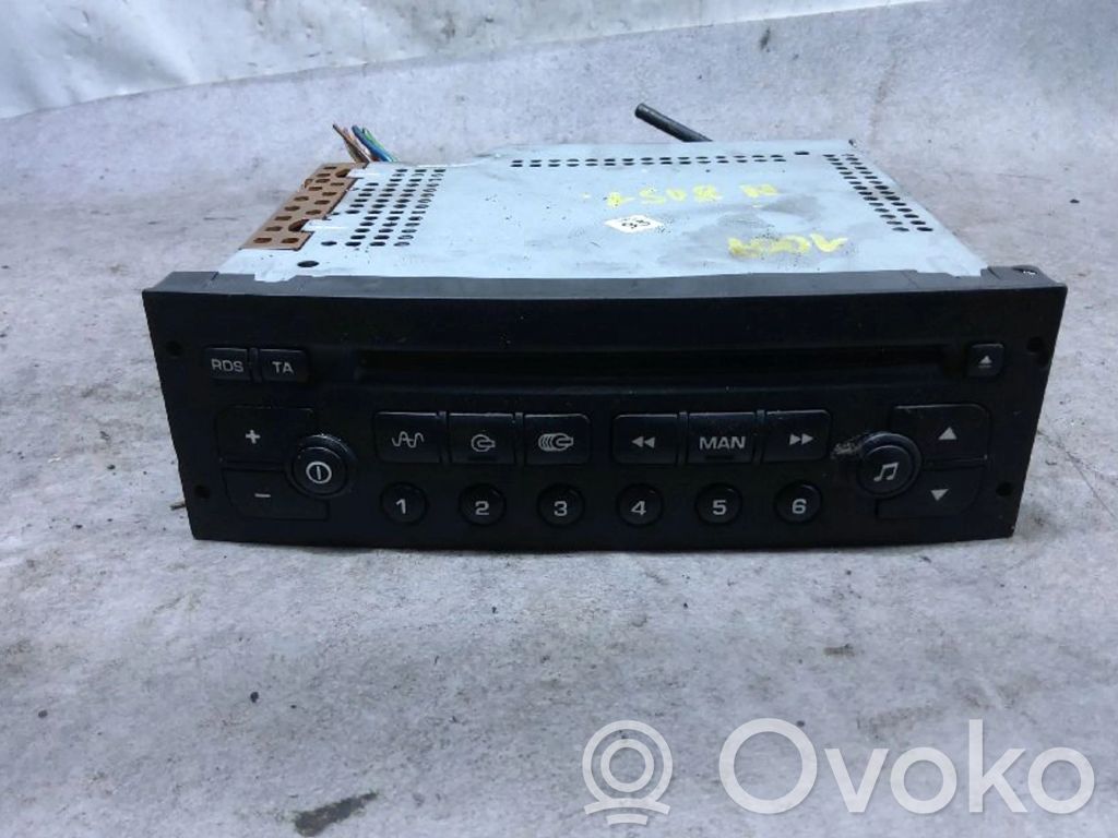 Peugeot 1007 Radio/CD/DVD/GPS head unit 