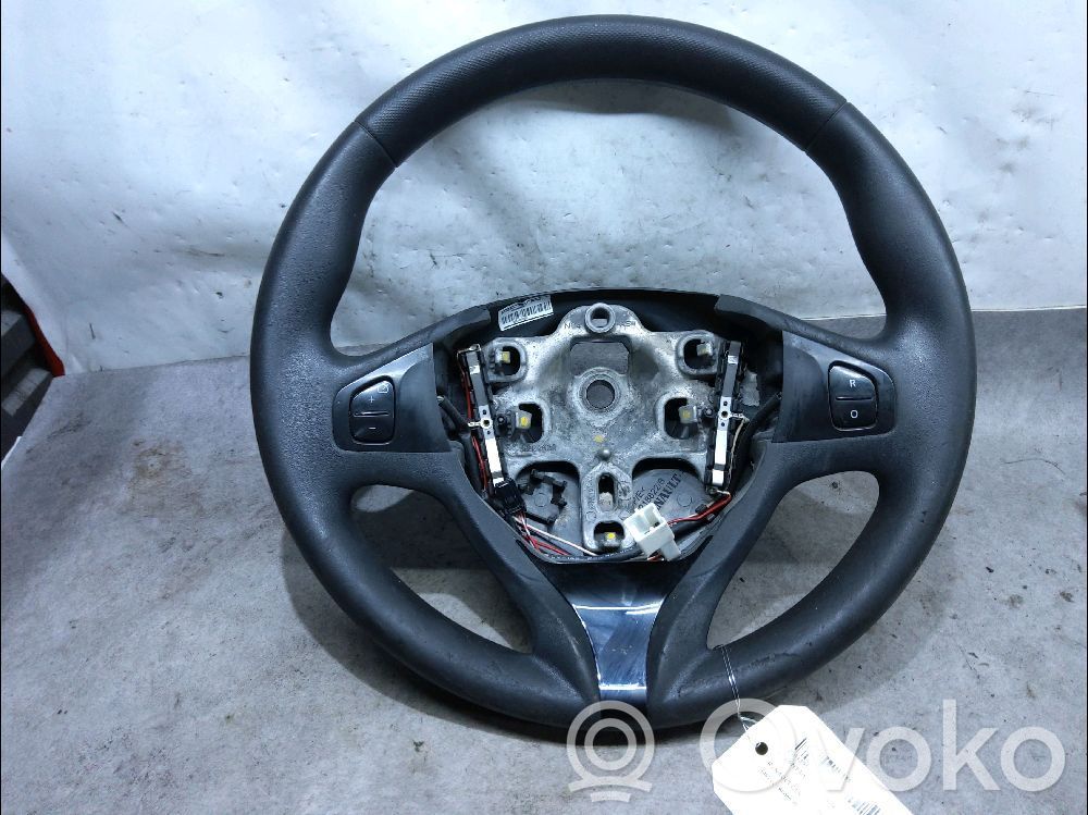 Renault Clio IV Ohjauspyörä 
