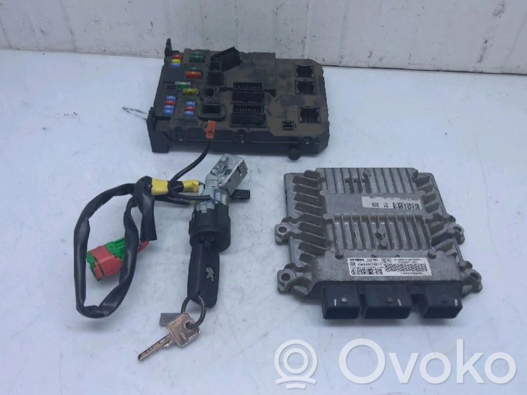 Peugeot 1007 Unidad de control/módulo del motor 