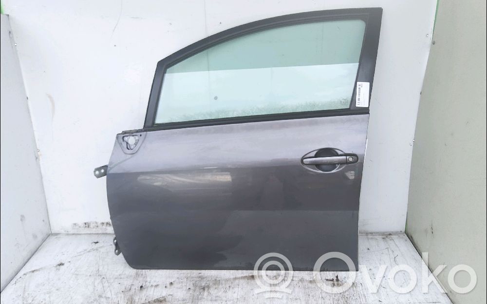Toyota Auris 150 Drzwi przednie 