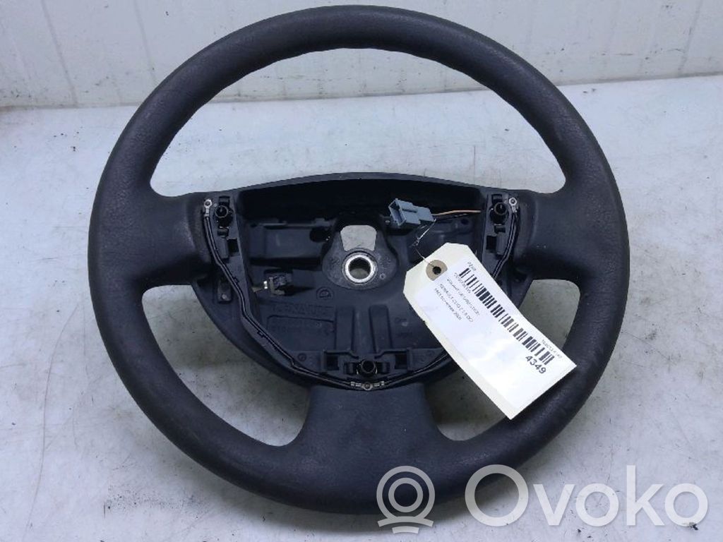 Renault Clio II Ohjauspyörä 