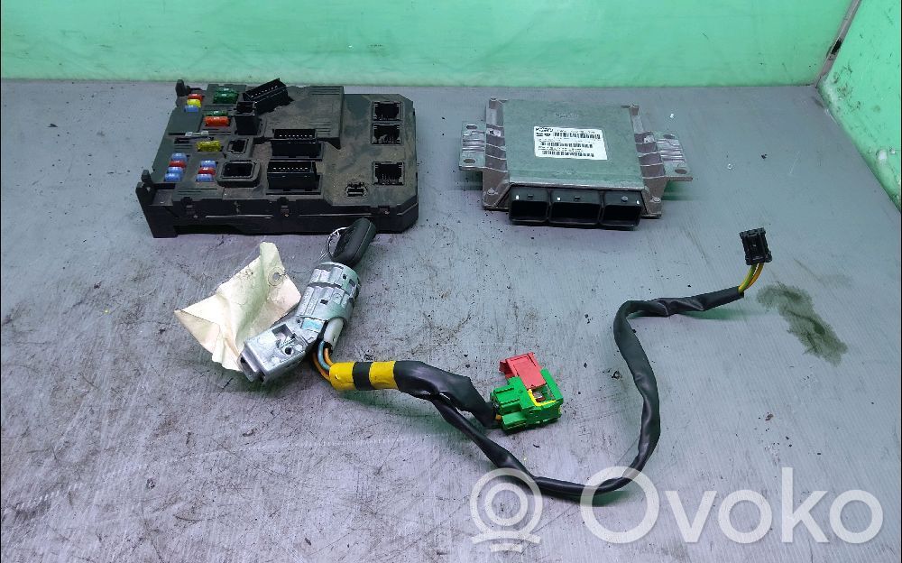 Engine ECU kit and lock set
