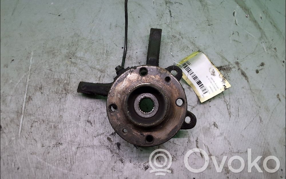 Renault Clio II Mozzo ruota anteriore 