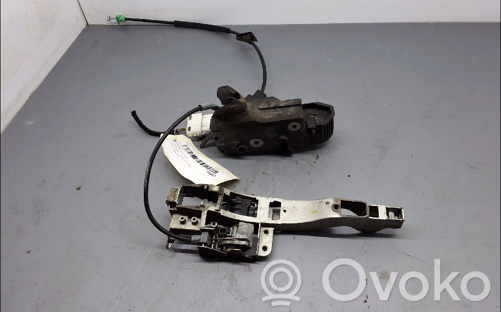 Citroen C4 I Front door lock 