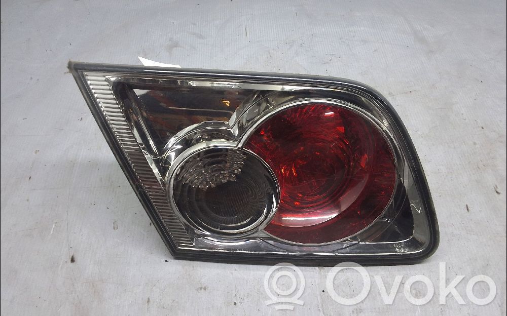 Mazda 6 Aizmugurējais lukturis pārsegā 