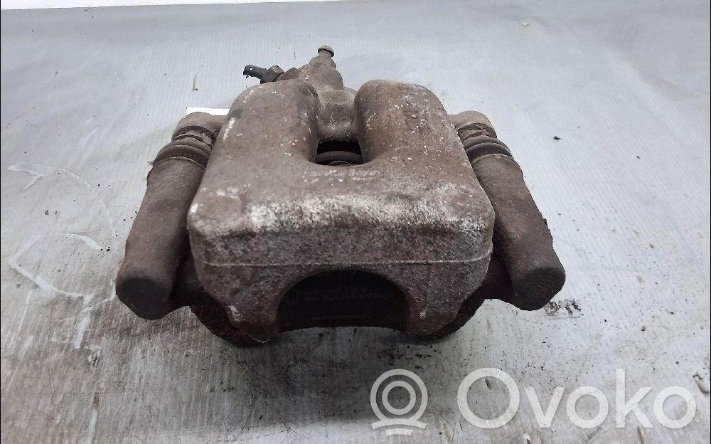 Renault Clio III Galinis suportas 