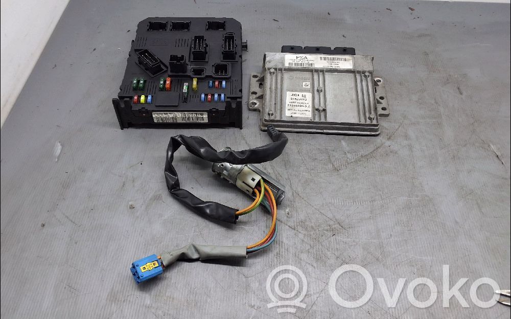 Citroen Xsara Picasso Engine ECU kit and lock set 