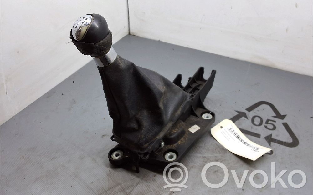 Mazda 3 I Pavarų perjungimo jungtukas/ rankenėlė 