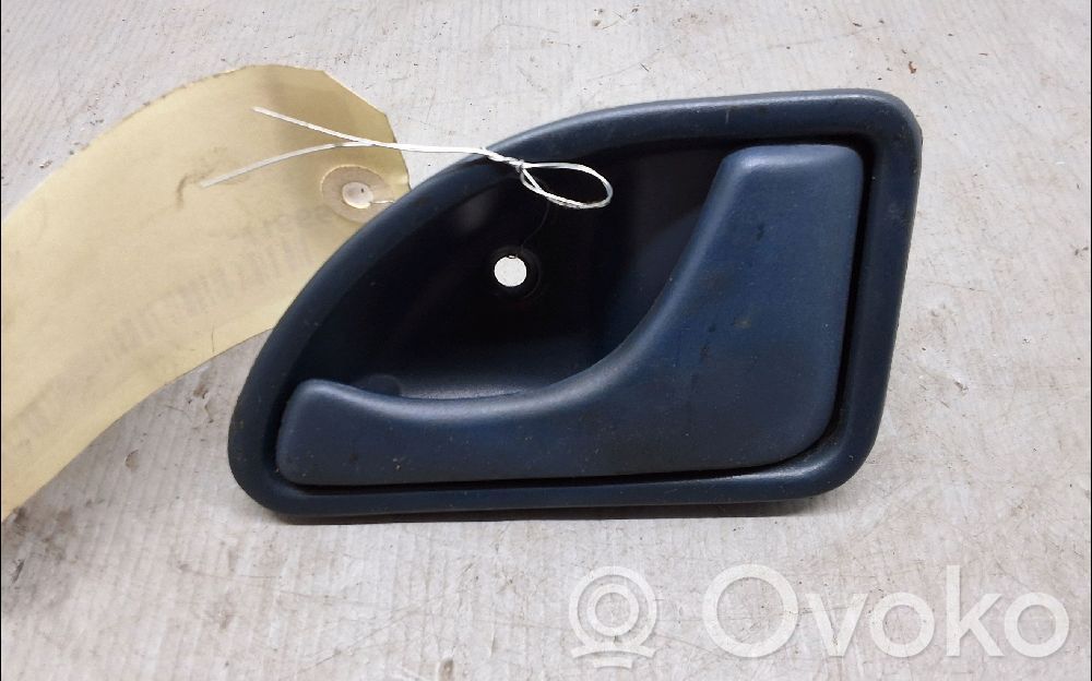 Renault Twingo I Manecilla interna puerta delantera 